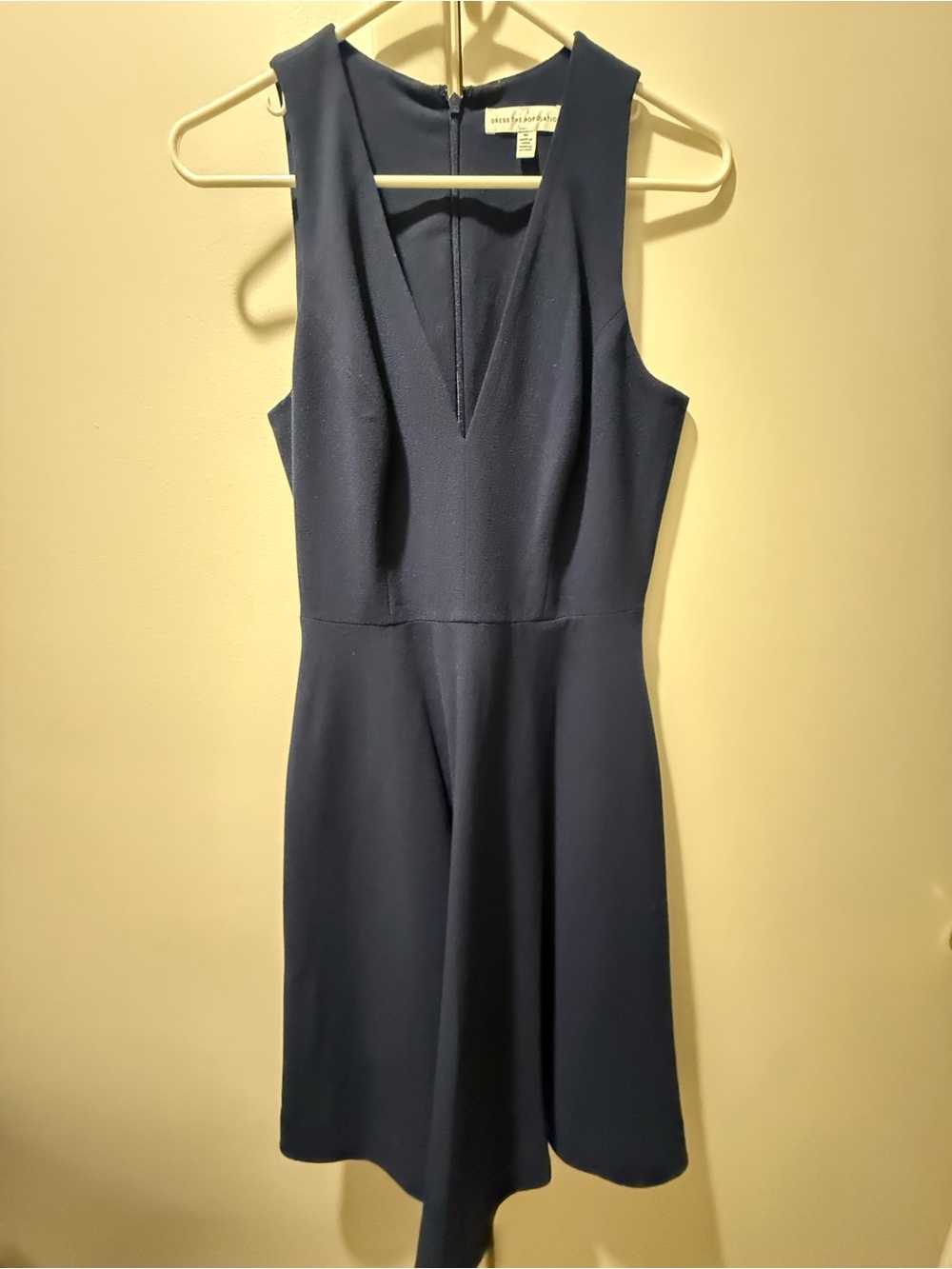 Dress the Population Navy Blue V-Neck Sleeveless Dress, Medium - Picture 5 of 9